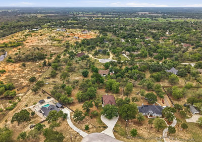 306 County Road 6876 Natalia, TX 78059