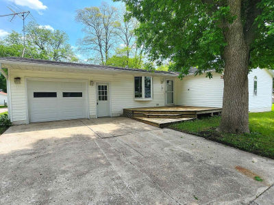 101 Spring St Fertile, IA 50434