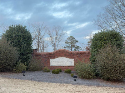 10 Oak Dr Hawkinsville, GA 31036