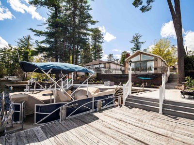 49 Shore Dr Salem, NH 03079