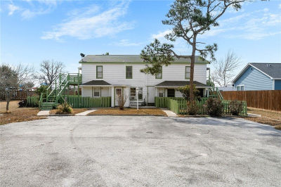 1409 E Alamito St Rockport, TX 78382