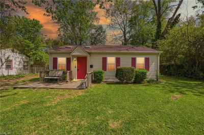 135 Peach Tree Ln Hampton, VA 23669