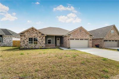 508 Waggoner Ln Barling, AR 72923