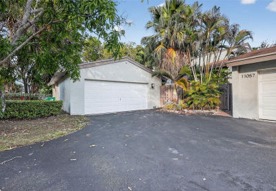 11053 SW 113th Pl Miami, FL 33176