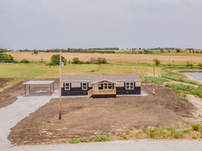 204 El Dorado St Decatur, TX 76234