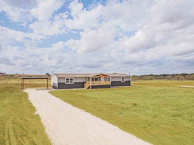 1035 Hopewell Rd Bellevue, TX 76228