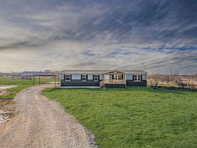 1057 Hopewell Rd Bellevue, TX 76228