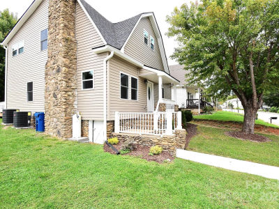 223 N Main St Canton, NC 28716