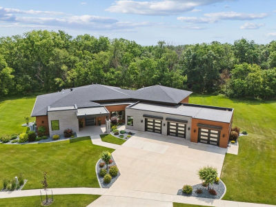 1258 Cherry Ridge Ct Dubuque, IA 52003