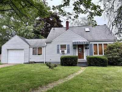 1936 Minno Dr Johnstown, PA 15905