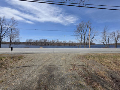 413 Main Rd Passadumkeag, ME 04475