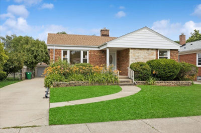 1307 Hull Ave Westchester, IL 60154