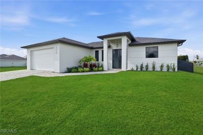 1720 NW 15th Pl Cape Coral, FL 33993