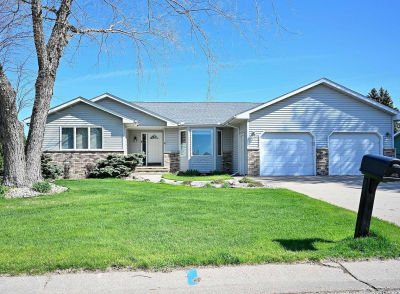 130 Benson Dr Lewiston, MN 55952