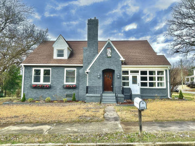 1211 N Nashville Ave Sheffield, AL 35660