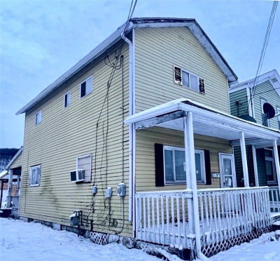 1716 4th Ave Beaver Falls, PA 15010