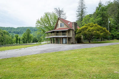 6226 Us Highway 74 W Whittier, NC 28789