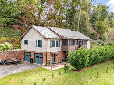 38 Eden Ln Waynesville, NC 28785
