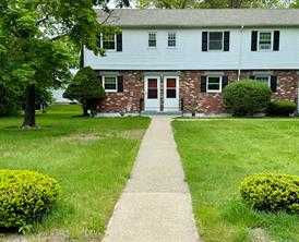 12 Athol Street, Danielson, CT, USA