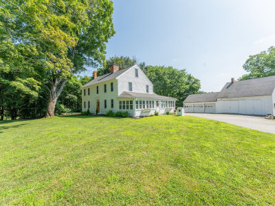 393 N Canterbury Rd Canterbury, CT 06331