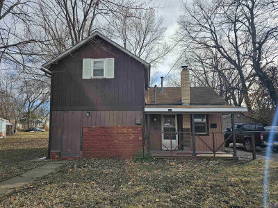 613 Lincoln St Osage City, KS 66523