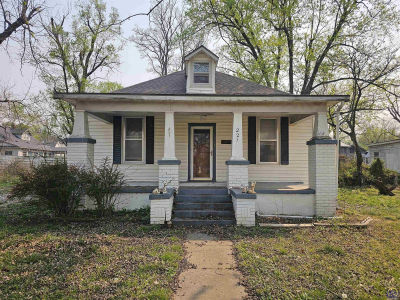 221 E Lincoln St Madison, KS 66860