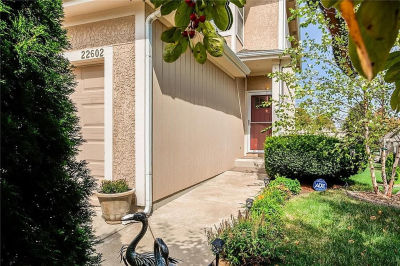 22602 W 72nd Ter Shawnee, KS 66227