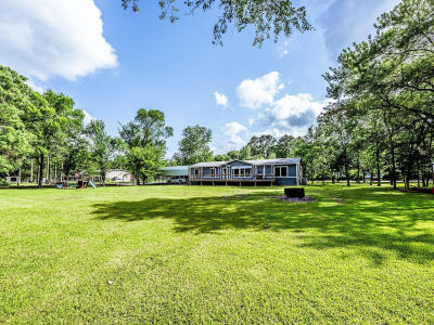61 Kathryn Dr Huntsville, TX 77320