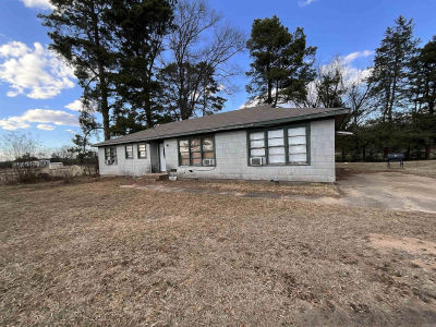 1938 Highway 32 W Ashdown, AR 71822