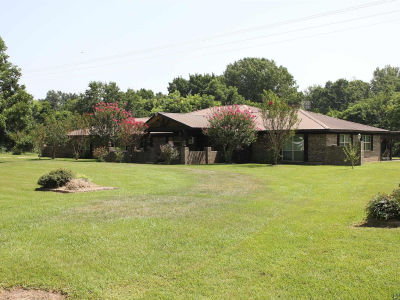 3984 Fm 1398 Hooks, TX 75561