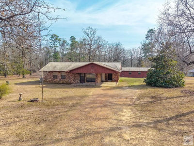 507 Oak Trl Queen City, TX 75572