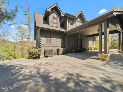 3148 Rocking Chair Ln Sevierville, TN 37862