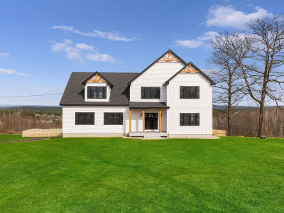 93 Grandview Dr Weare, NH 03281