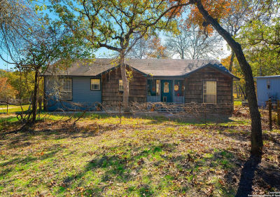 119 Post Oak Rd La Vernia, TX 78121