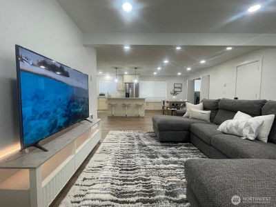 3730 SW 99th St Seattle, WA 98126