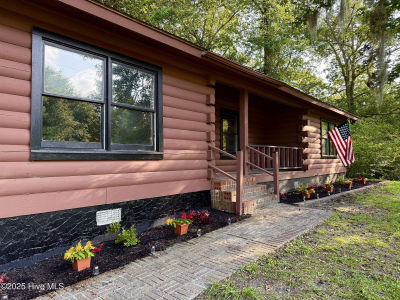 210 Edgewood Dr Jacksonville, NC 28546