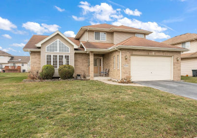 18020 Charlotte Dr Lansing, IL 60438