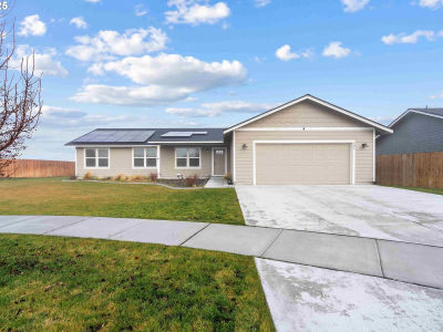 205 SW Eagle Ct Boardman, OR 97818