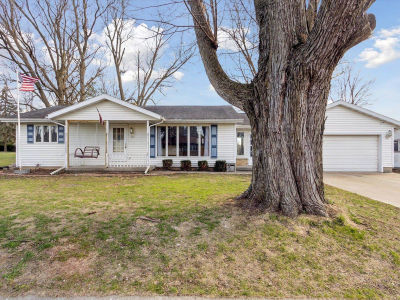 313 W South St Pearl City, IL 61062
