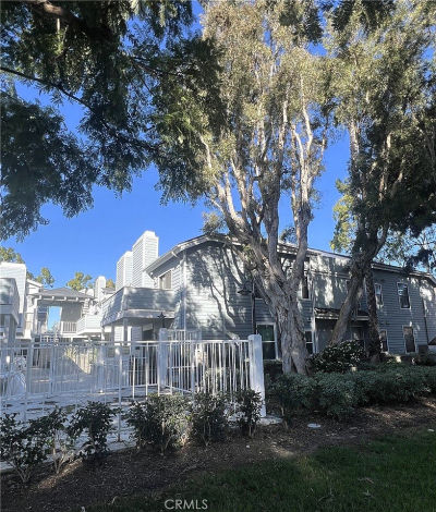 16960 Algonquin St APT 3-204 Huntington Beach, CA 92649