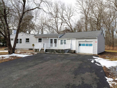 107 Oak Ridge Rd Hopewell Junction, NY 12533