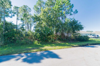 1074 Southwest Mataro Avenue, Port St. Lucie, FL, USA