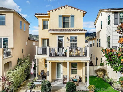 21512 Harmony Village Dr Escondido, CA 92029