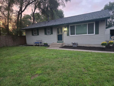 651 Randall Dr Anoka, MN 55303