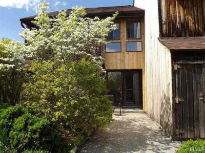 9592 South Pointe Lasalles Drive, Bloomington, IN, USA