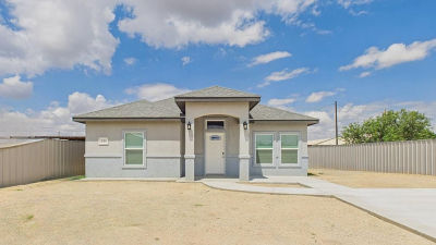 211 W A St Monahans, TX 79756