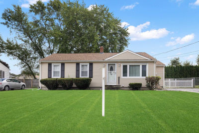 17 Jacques Street, West Warwick, RI, USA