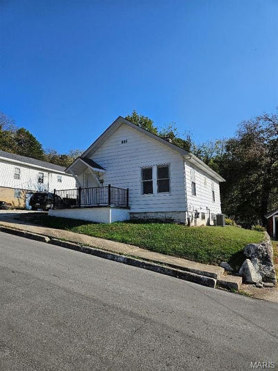 413 Oak St Hannibal, MO 63401