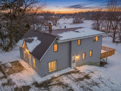 48600 Anchor Ave Stanchfield, MN 55080