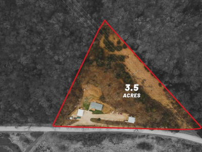 1862 Village Creek Dr Lansing, IA 52151